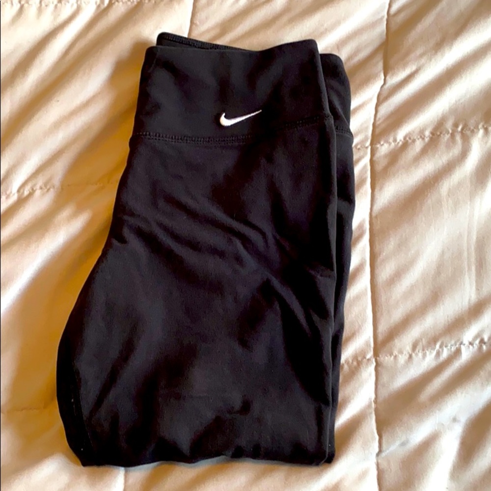 Nike Dryfit cropped black leggings Small